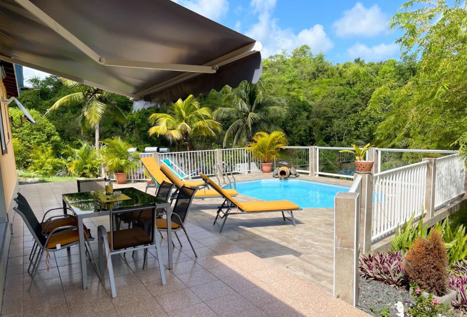 La Villa Ixora, Magnifique Villa Avec Piscine เลส์อาบิมส์ ภายนอก รูปภาพ